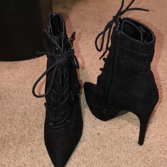 Black high heel boots - Picture 4 of 4